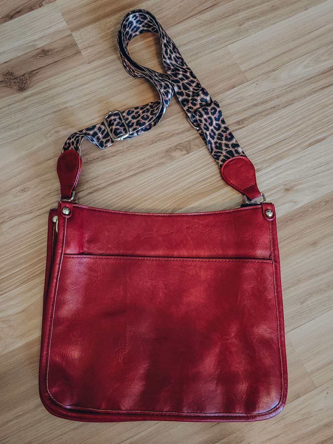 Leopard Strap Crossbody Bag