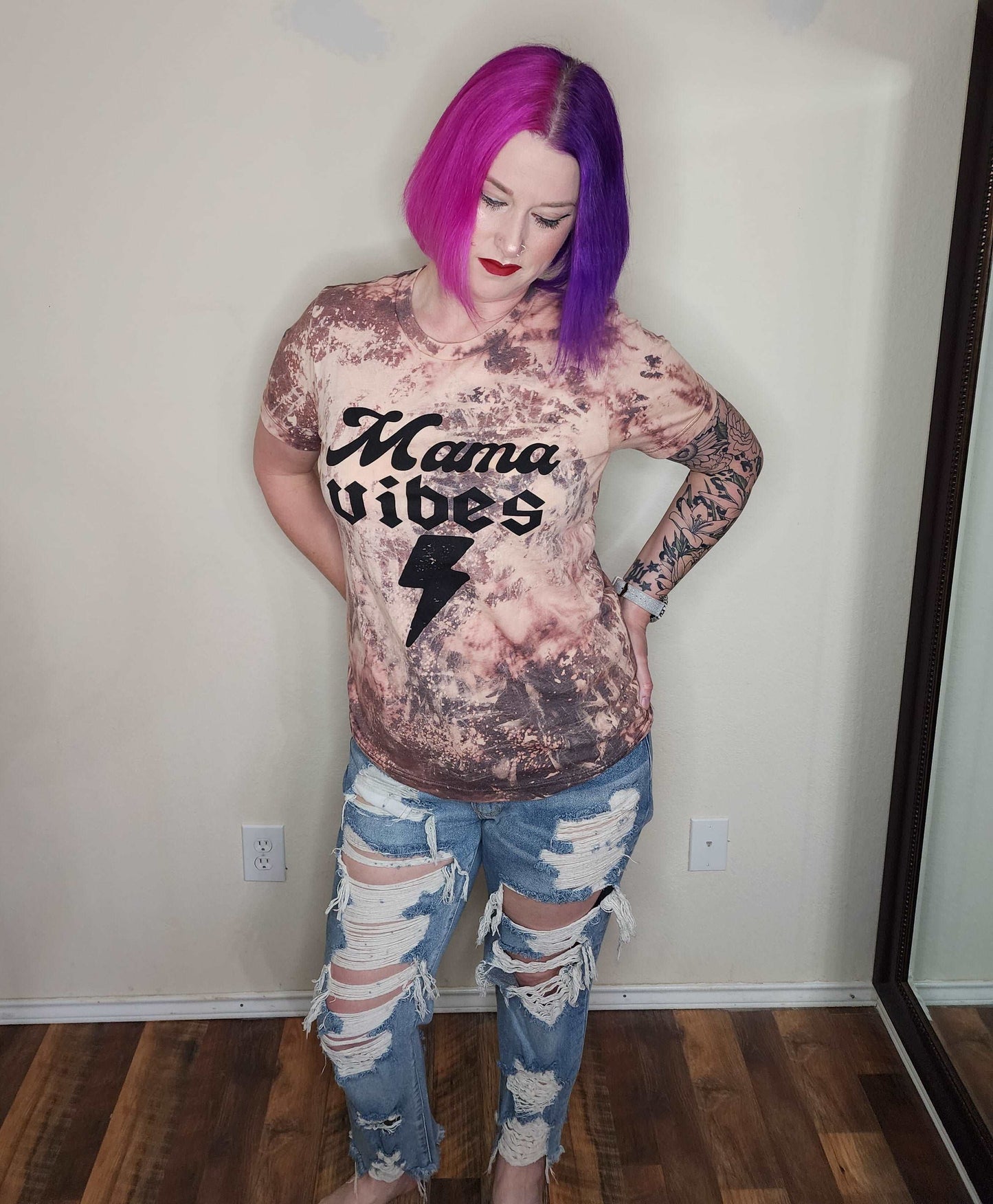 Mama Vibes Bleached Tee